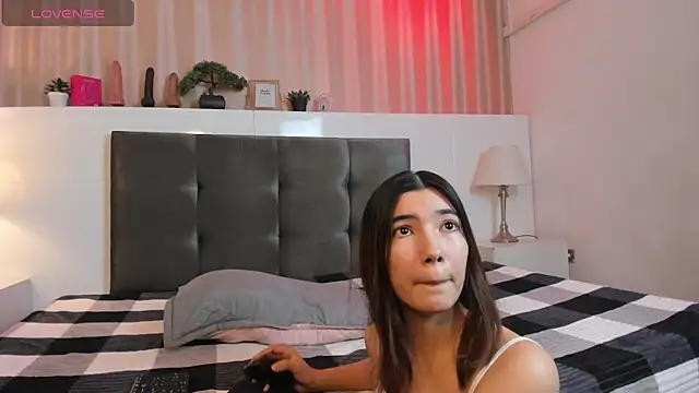 CuteButHarder online show from April 2026 08:13:02 PM