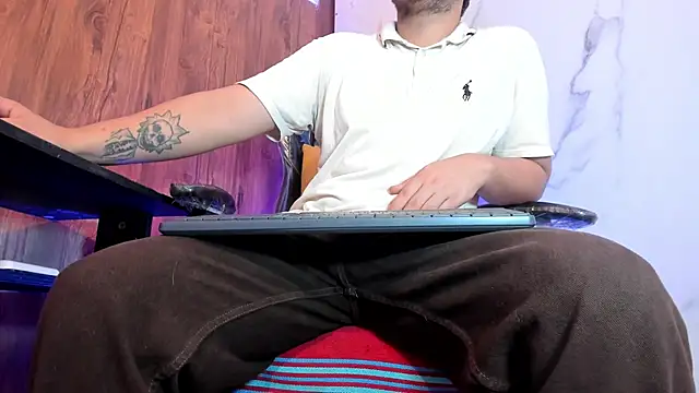 juanmechanic  online show from February 2026 01:55:01 PM