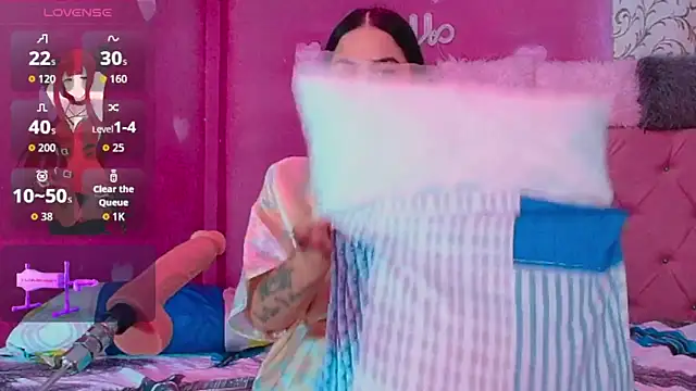 Lali HOtt online show from November 2025 04:17:02 PM