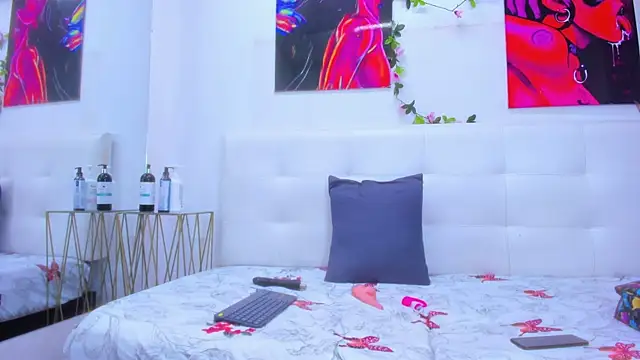 Lucia78couple online show from January 2026 08:22:02 PM