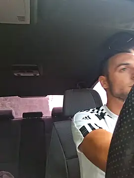 Necunoscutul001 online show from September 2025 04:44:01 AM