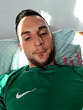 Necunoscutul001 online show from September 2025 06:04:02 AM