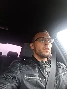 Necunoscutul001 online show from October 2025 11:08:02 AM