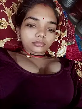 Snapshot of Hitsda chatting on October 2025 12:09:01 AM Hitsda online show from October 2025 12:09:01 AM