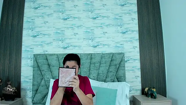 ShanelEvans online show from October 2025 07:00:01 PM