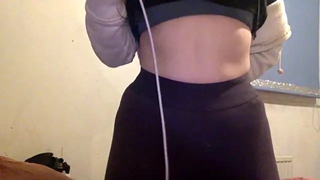 Bellababexox online show from November 2025 06:45:01 AM