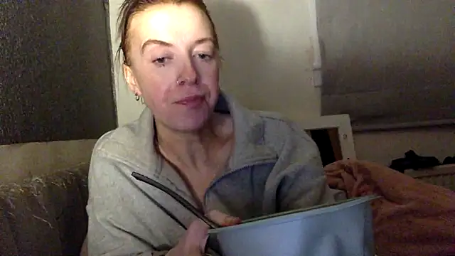 Snapshot of Bellababexox chatting on June 2026 02:53:01 AM Bellababexox online show from June 2026 02:53:01 AM