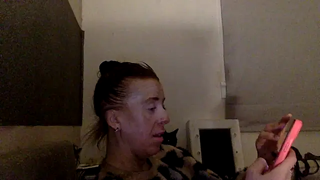 Snapshot of Bellababexox chatting on June 2026 05:12:01 AM Bellababexox online show from June 2026 05:12:01 AM