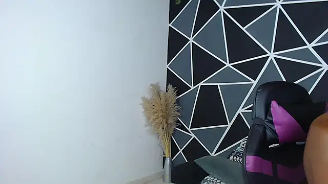 Snapshot of karol_the_warrior chatting on September 2025 03:45:01 PM karol the warrior online show from September 2025 03:45:01 PM