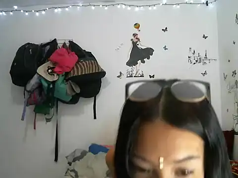 Thalia 220 online show from November 2025 10:31:01 PM