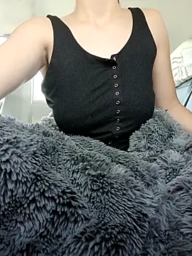 snohunny online show from February 2026 05:22:02 PM