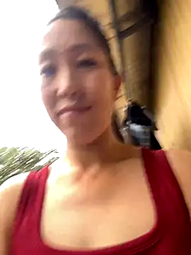 Huong-Ly online show from October 2025 02:40:02 AM