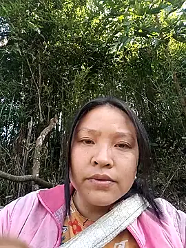 MuiNay online show from November 2025 04:01:02 AM