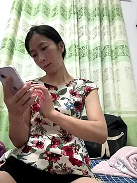 crhong666 online show from September 2025 08:53:02 PM