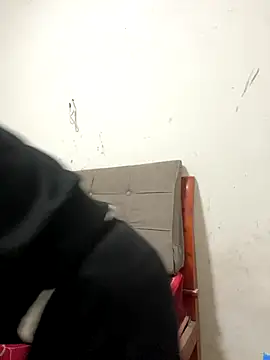 crhong666 online show from November 2025 11:58:01 PM