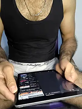 yazin199 online show from September 2025 11:04:02 PM