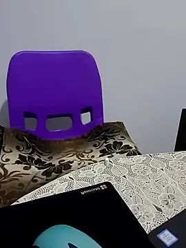 yazin199 online show from September 2025 07:26:01 PM