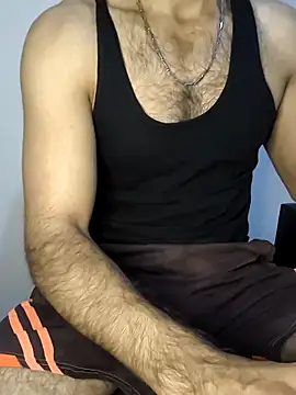 yazin199 online show from September 2025 09:51:01 PM