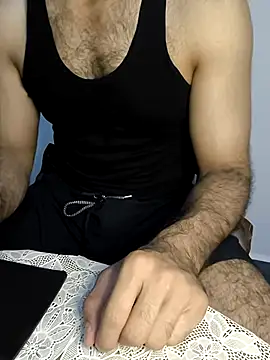 yazin199 online show from September 2025 09:42:01 PM