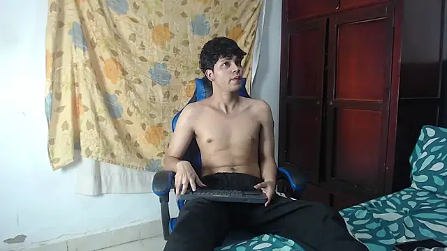 alice julls online show from May 2026 09:55:01 PM