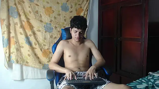 alice julls online show from May 2026 05:32:01 PM