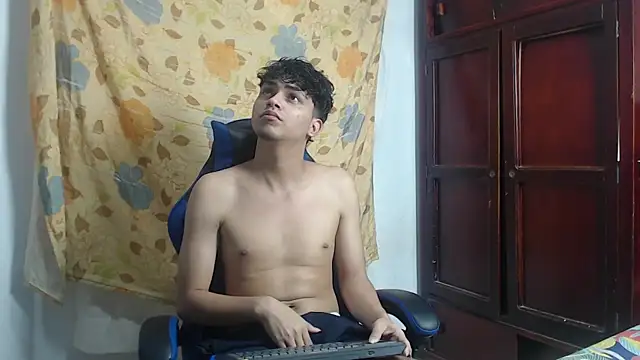 alice julls online show from July 2026 06:59:01 PM