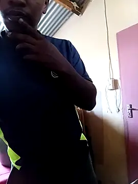 Hood Bouy online show from December 2025 08:21:02 AM