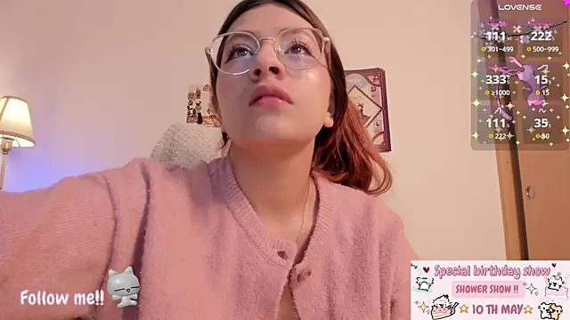 Snapshot of emily_uwu0 chatting on April 2026 12:02:02 AM emily uwu0 online show from April 2026 12:02:02 AM