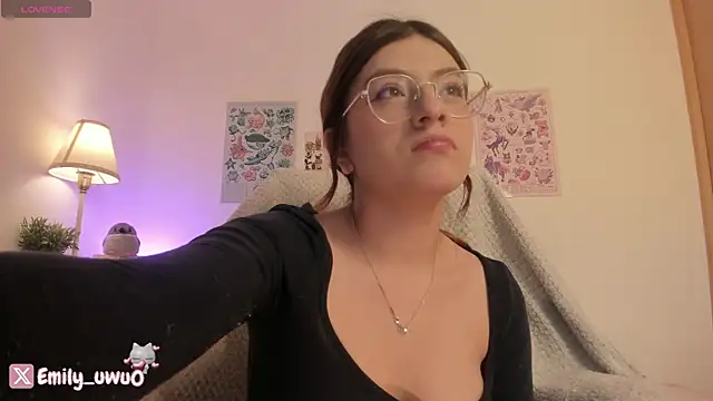 Snapshot of emily_uwu0 chatting on July 2026 01:47:01 AM emily uwu0 online show from July 2026 01:47:01 AM