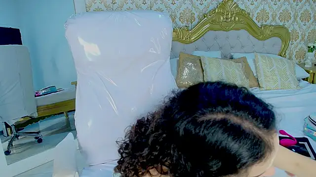 JessB  online show from October 2025 08:10:01 PM