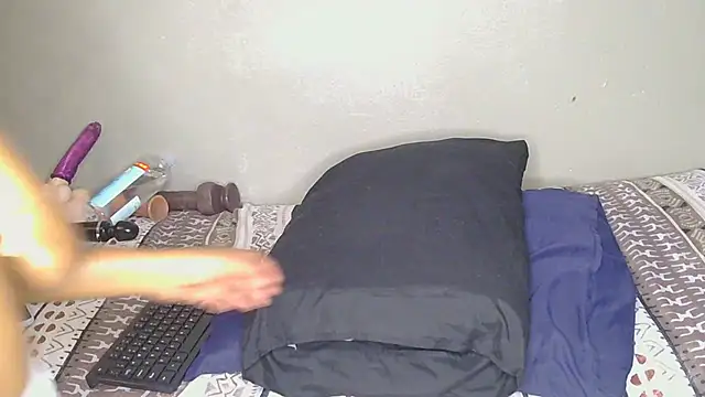 CherieBlushX online show from February 2026 04:10:01 AM