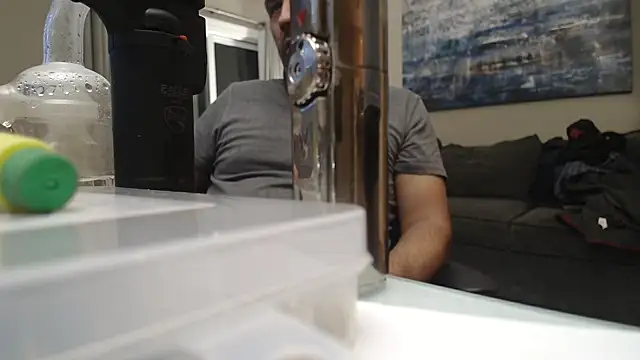 Snapshot of LeeCox chatting on March 2025 06:35:02 AM LeeCox online show from March 2025 06:35:02 AM