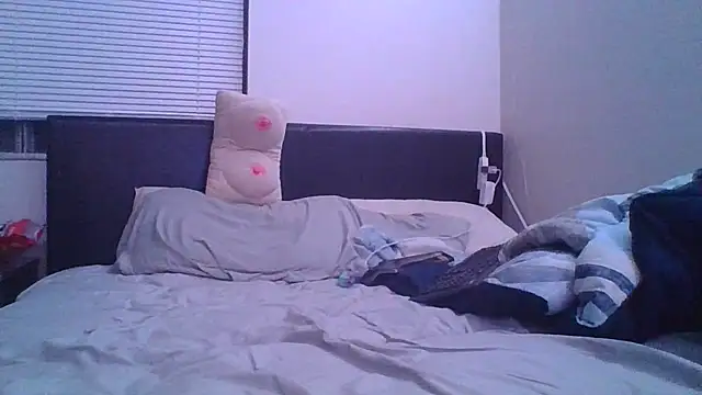 Snapshot of Eclipticice94 chatting on September 2025 06:40:01 AM Eclipticice94 online show from September 2025 06:40:01 AM