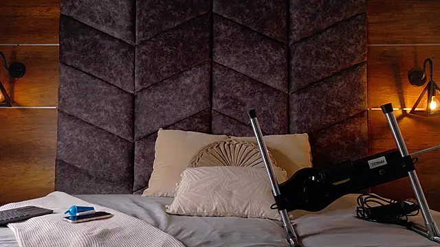 Nickifox   online show from January 2026 07:37:02 PM