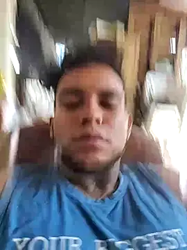 Snapshot of Hzbrandon11 chatting on April 2026 04:45:02 PM Hzbrandon11 online show from April 2026 04:45:02 PM