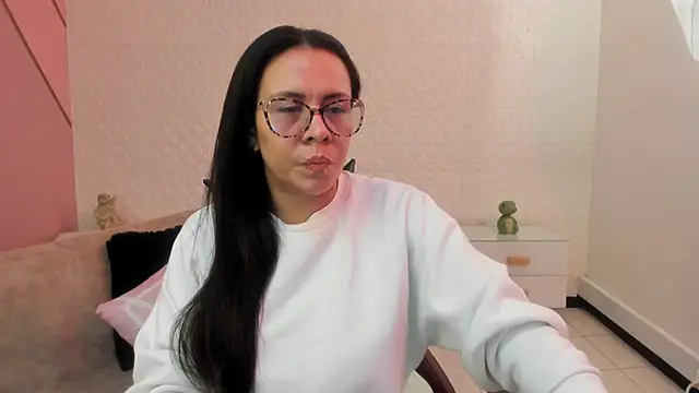 Snapshot of Eva_mermaid chatting on April 2026 02:04:02 PM Eva mermaid online show from April 2026 02:04:02 PM