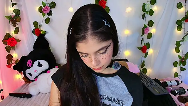 cutee andrea online show from November 2025 02:22:02 AM