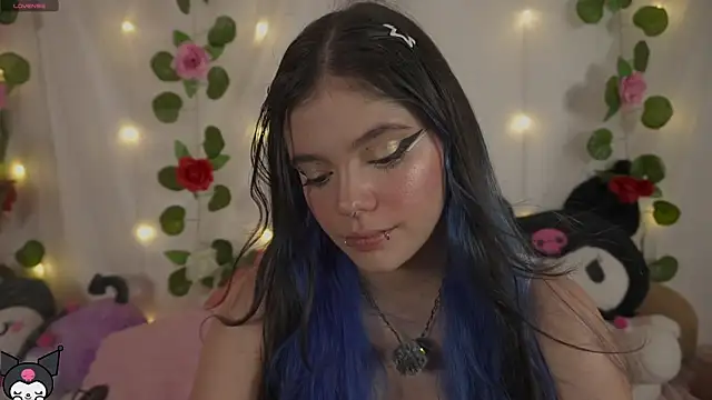 Snapshot of cutee_andrea chatting on July 2026 02:16:01 AM cutee andrea online show from July 2026 02:16:01 AM