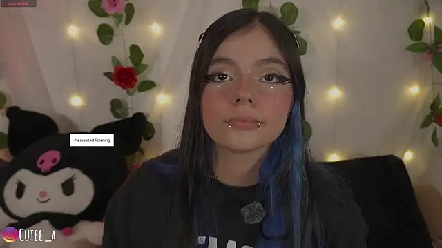 Snapshot of cutee_andrea chatting on July 2026 03:43:01 AM cutee andrea online show from July 2026 03:43:01 AM