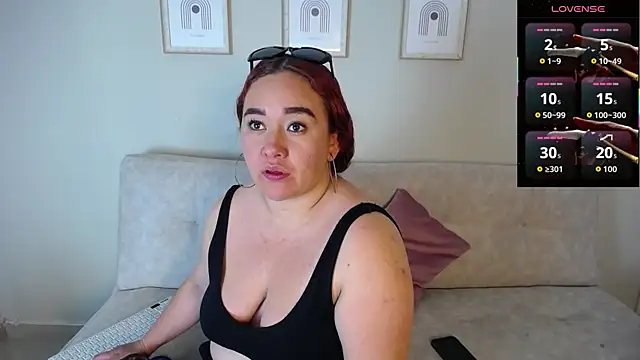 Snapshot of Paris_boobsbbw chatting on September 2025 10:37:02 PM Paris boobsbbw online show from September 2025 10:37:02 PM