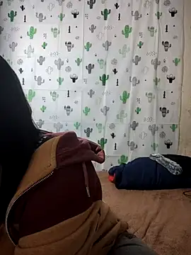 Avannay online show from September 2025 11:49:02 PM