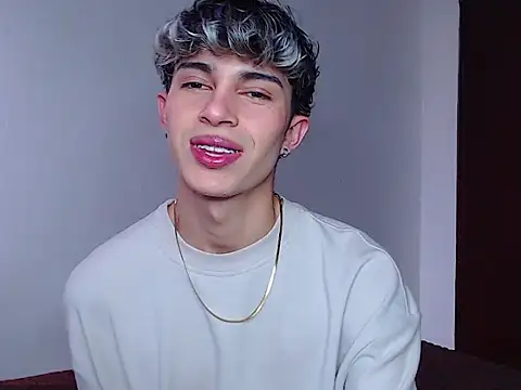 john vichenso online show from November 2025 09:05:02 PM