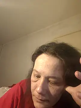 Snapshot of zeousseelphie chatting on April 2026 11:47:02 AM zeousseelphie online show from April 2026 11:47:02 AM