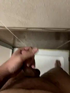 Erenn9972 online show from October 2025 05:22:02 PM