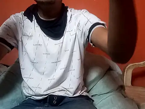 Snapshot of Hay-Viene-El-Huyy chatting on September 2025 11:09:02 PM Hay-Viene-El-Huyy online show from September 2025 11:09:02 PM