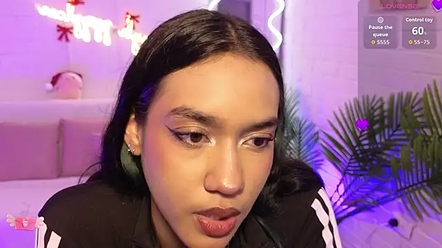 artemiss tay online show from December 2025 07:33:02 PM