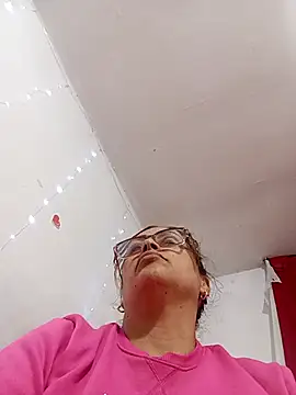 Lady 16 online show from February 2026 12:09:01 AM