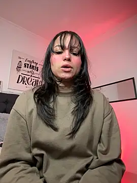 Eymmy 24 online show from October 2025 02:41:01 AM