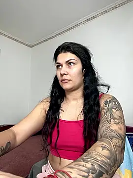 MiaKiittyy online show from January 2026 05:15:02 PM