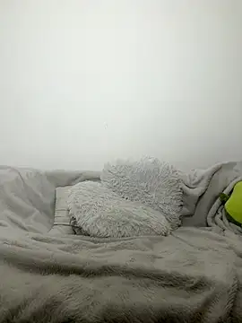 MiaKiittyy online show from March 2026 10:59:02 PM